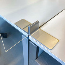 Charger l'image dans la galerie, Séparation de Bureau Plexiglas - avec pieds metal - 1500 x 750 mm
